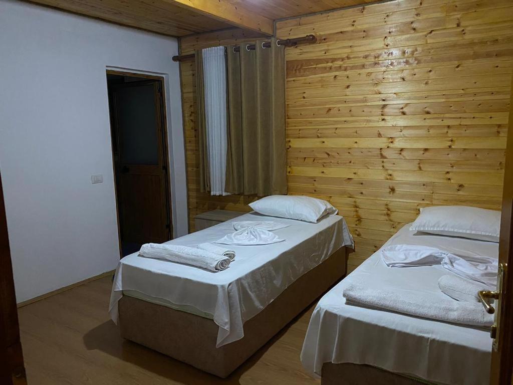 Hotel Bujtina Vellezerit Grrela Theth Exterior foto